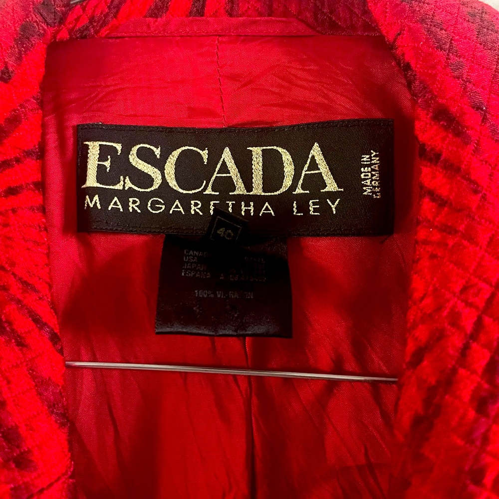 Pre-loved  vintage ESCADA by Margaretha Ley Blazer - Picture 2 of 5